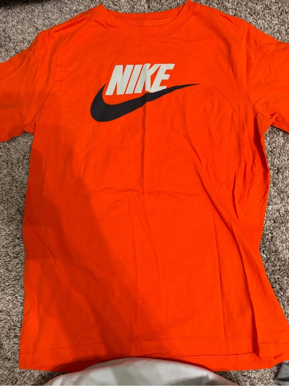 Nike Lot - Nike Hoodies + 5 Tshirts YL